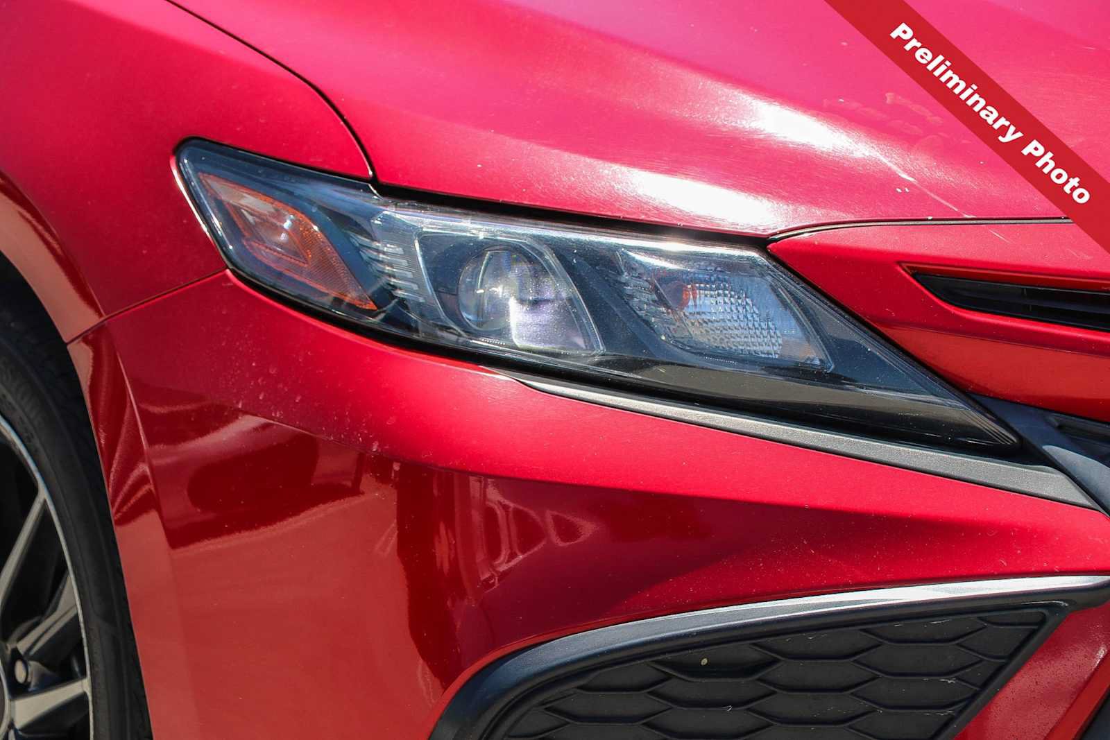 Used 2021 Toyota Camry SE FWD image 4