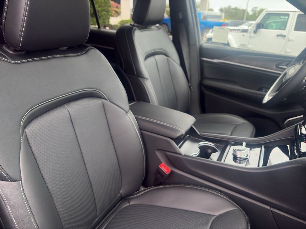 New 2026 Jeep Grand Cherokee L Limited AWD/4WD image 32