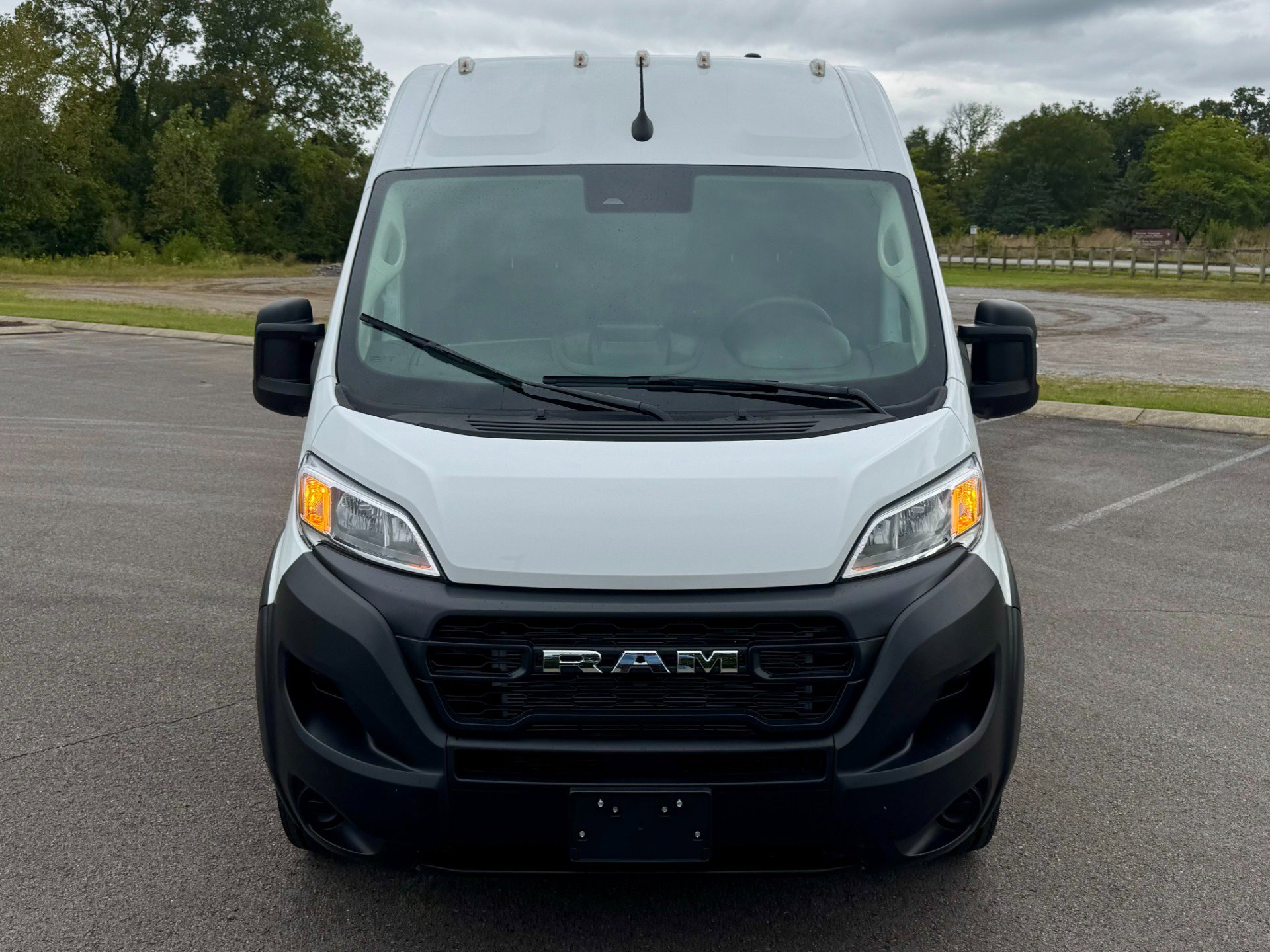 Used 2025 RAM ProMaster 2500 w/ Convenience Group image 2