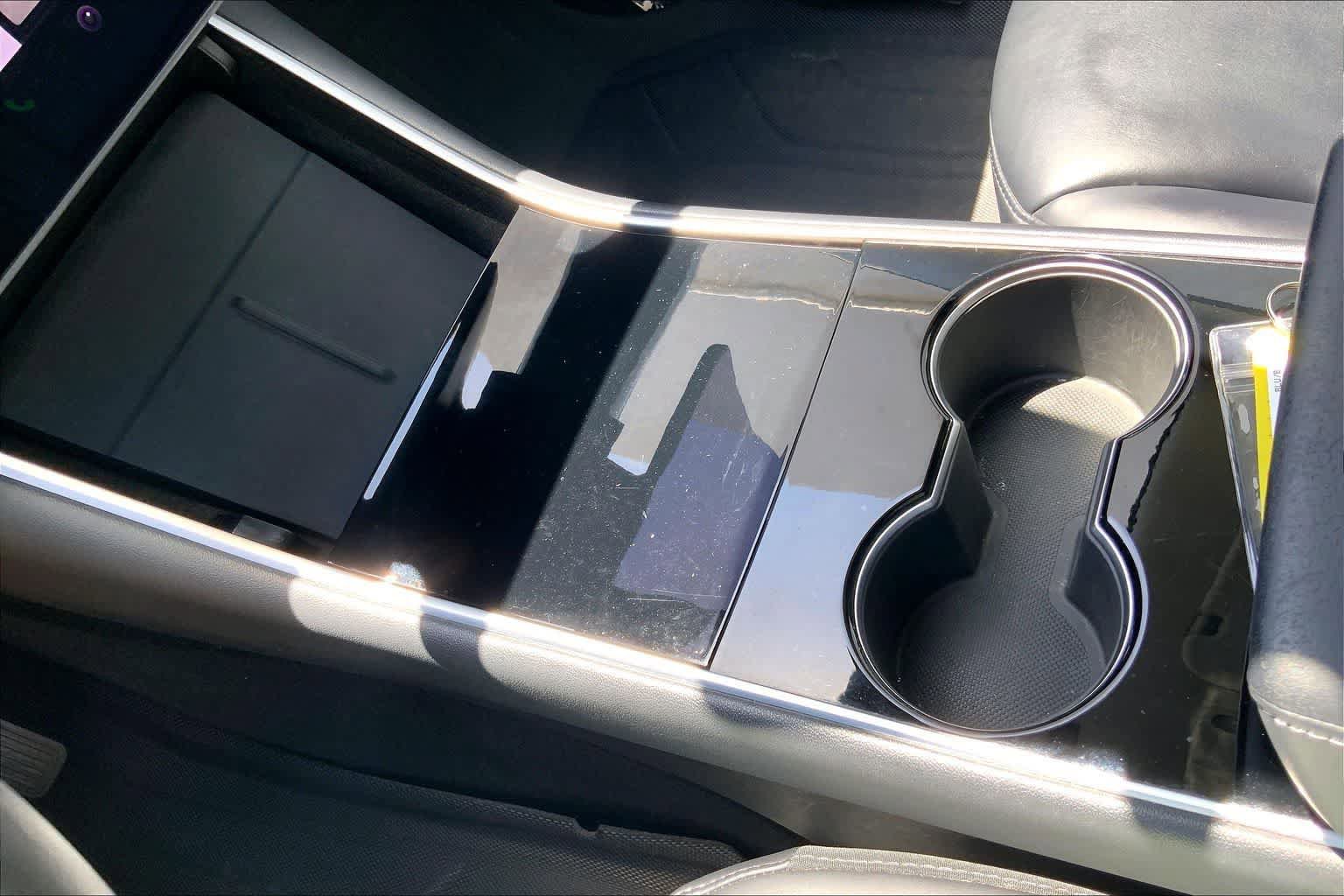 Used 2021 Tesla Model Y Long Range image 17