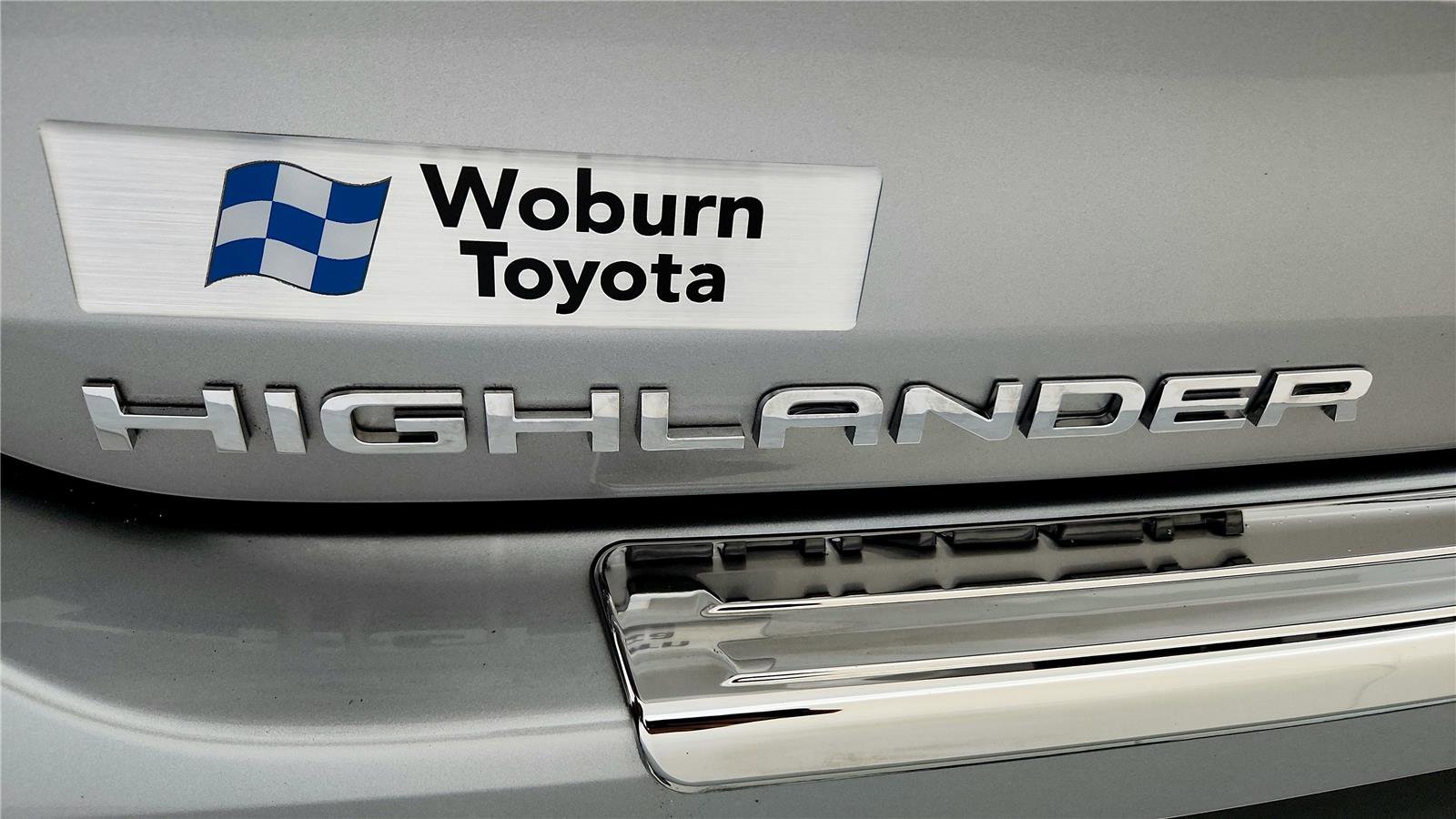 Used 2023 Toyota Highlander LE image 13