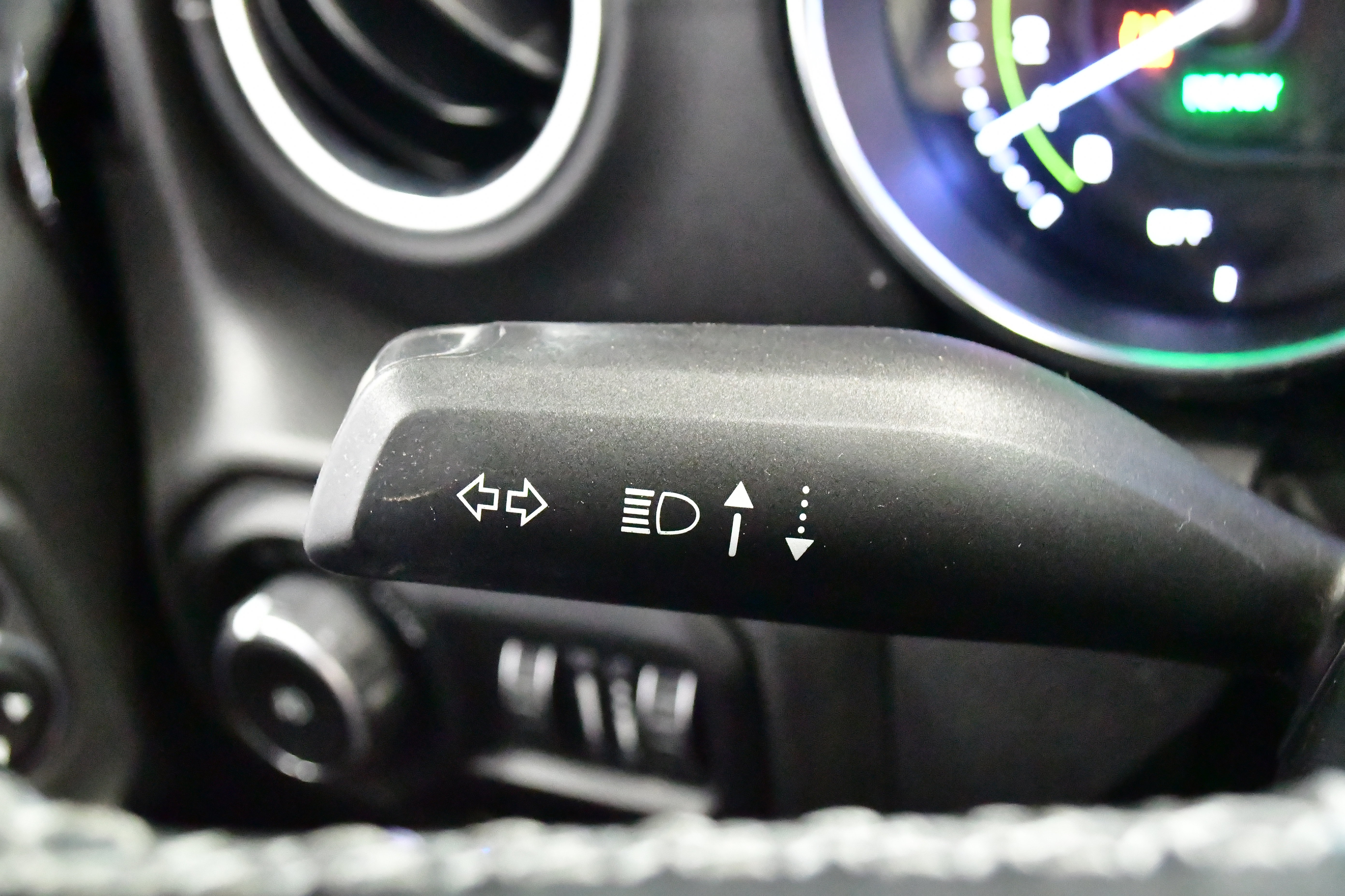 Used 2022 Jeep Wrangler Unlimited Sahara w/ Cold Weather Group image 33