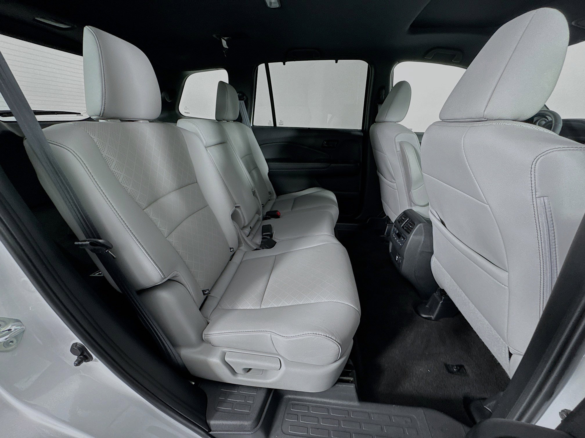 Certified 2023 Honda Passport Elite image 28