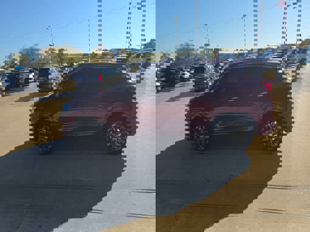 Used 2022 Buick Encore GX Select w/ Sport Touring Package image 5