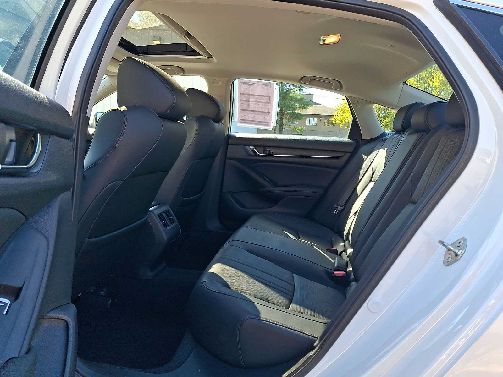 Certified 2018 Honda Accord EX-L image 10