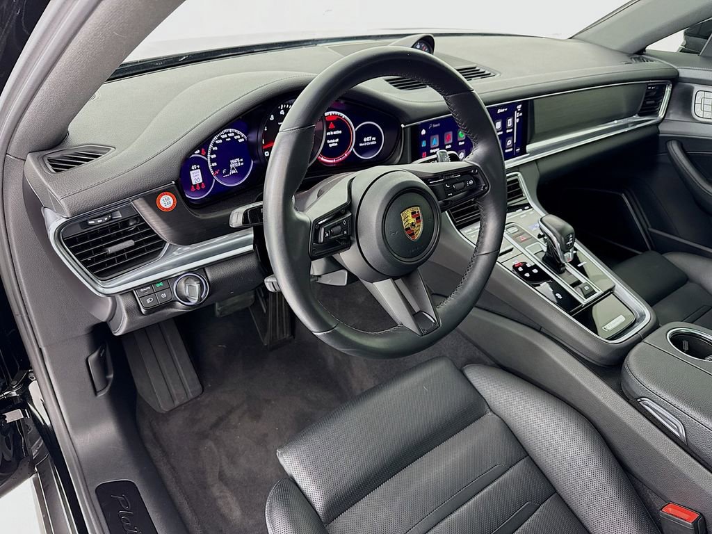 Certified 2023 Porsche Panamera Platinum Edition image 4