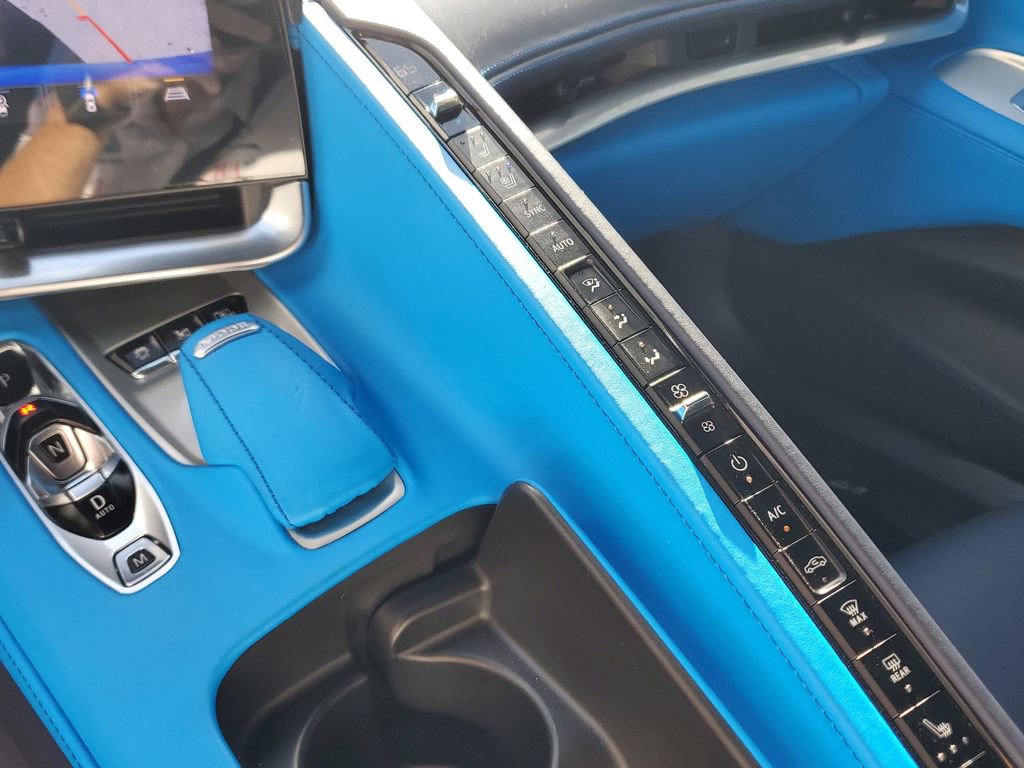 Used 2023 Chevrolet Corvette Stingray Premium Conv w/ Z51 Performance Package image 22