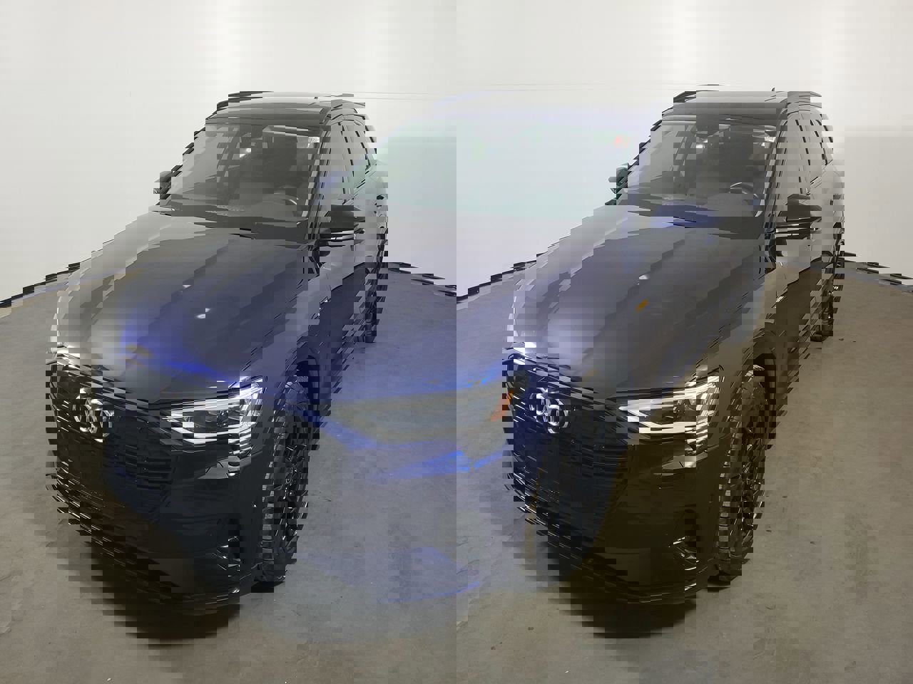 Certified 2021 Audi e-tron Premium w/ Convenience Plus Package image 25