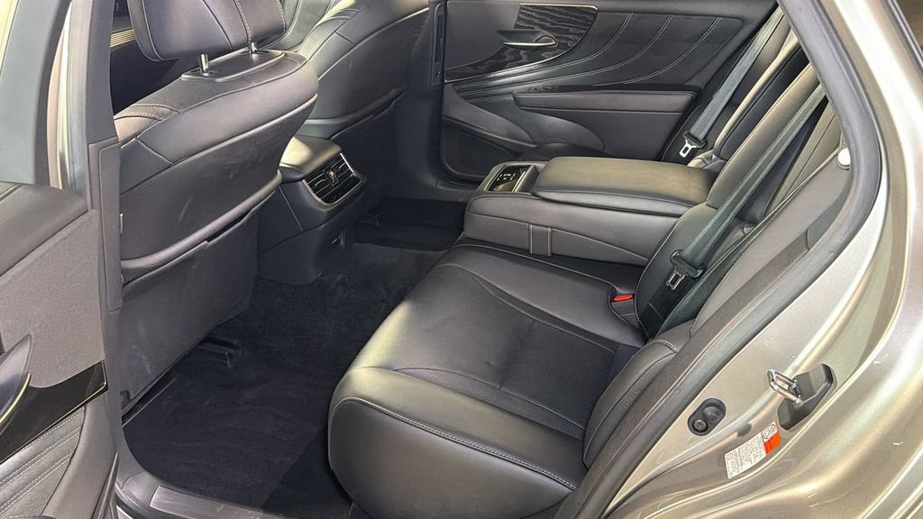 Certified 2021 Lexus LS 500 AWD w/ Accessory Package (Z1) image 14