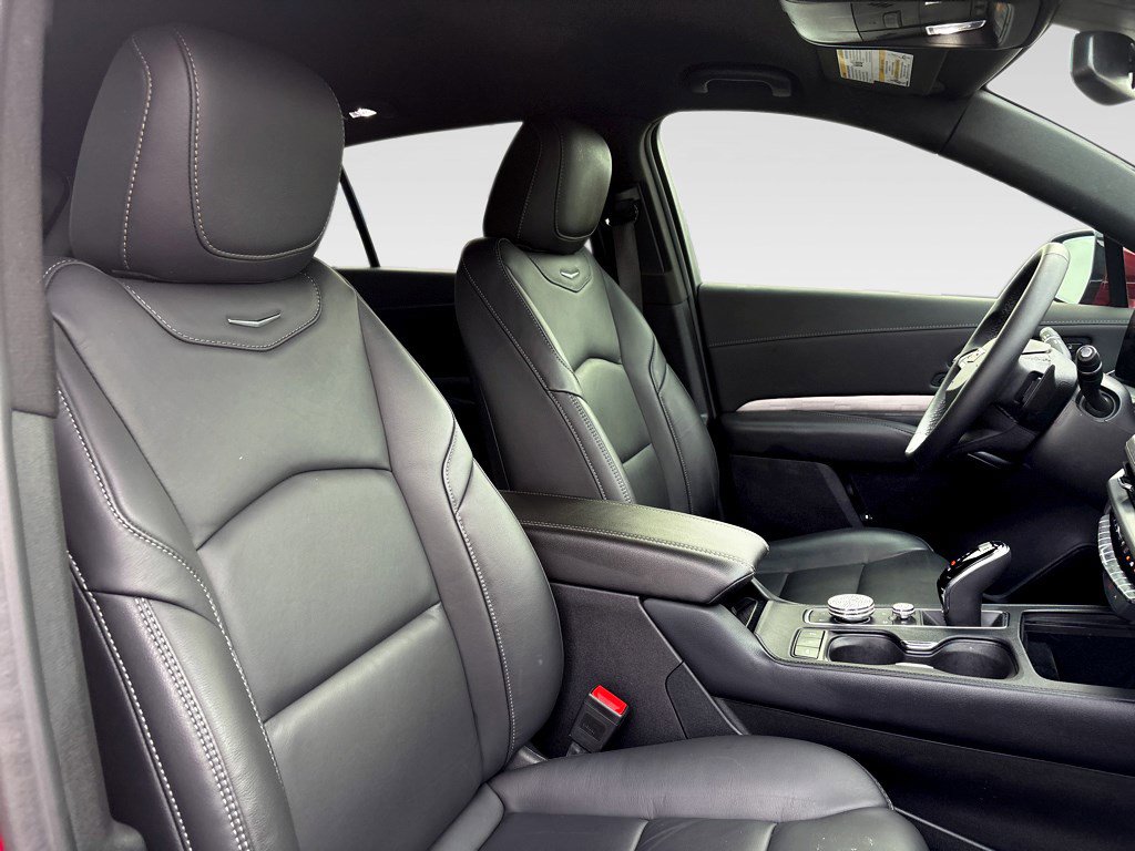 Certified 2025 Cadillac XT4 Premium Luxury image 11