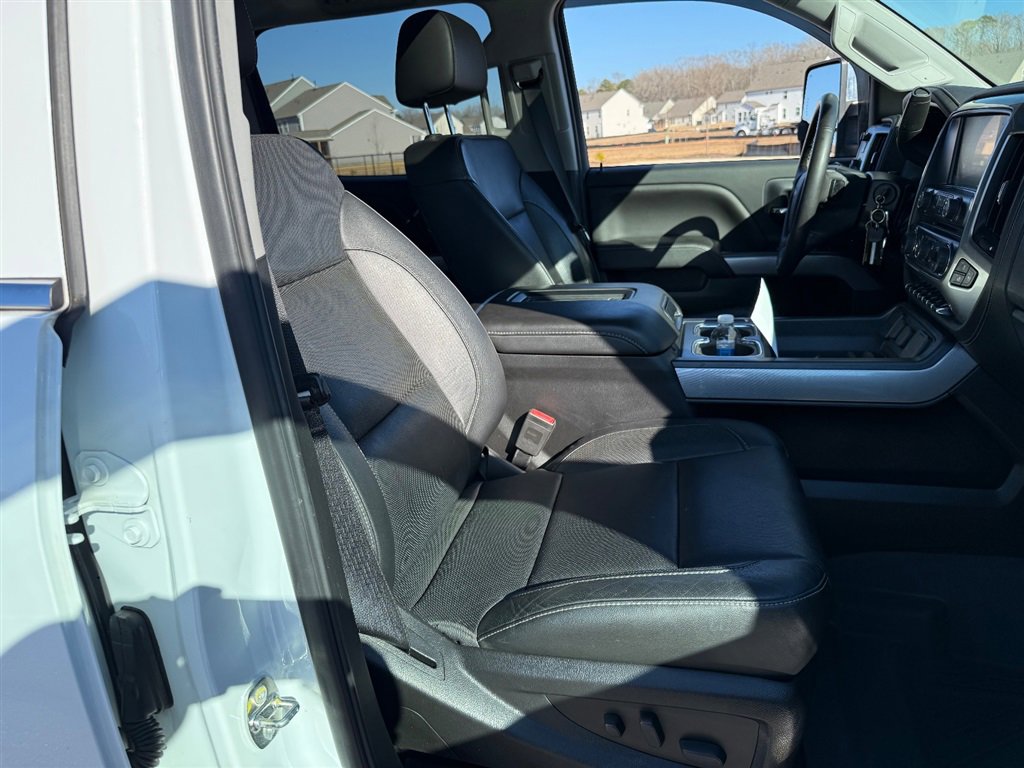Used 2018 Chevrolet Silverado 2500 LTZ w/ Duramax Plus Package image 24