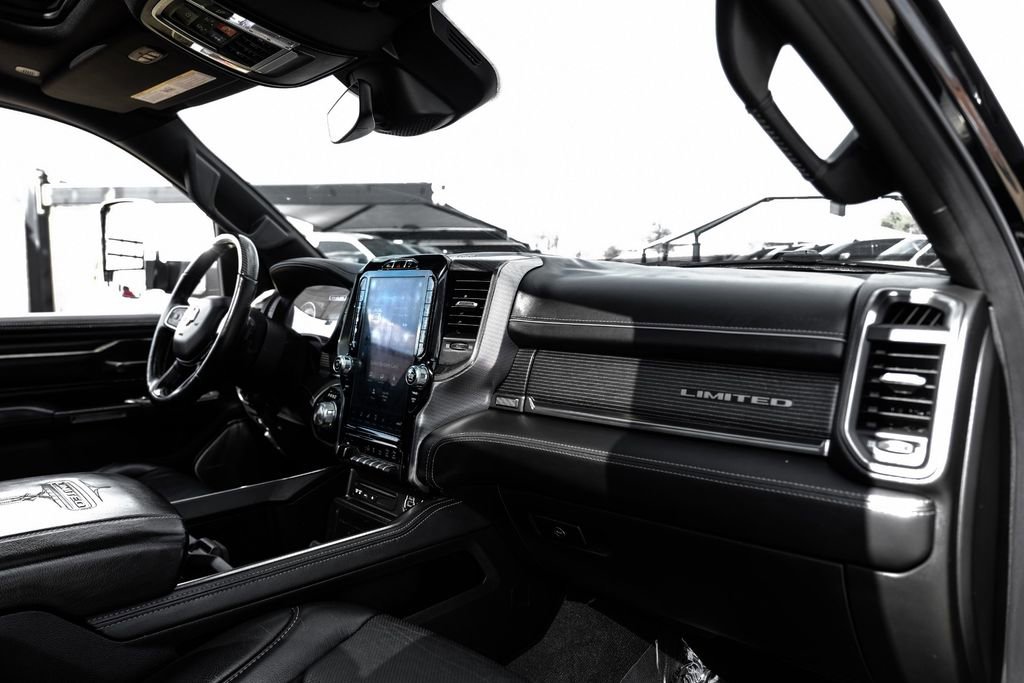 Used 2019 RAM 1500 Limited image 10