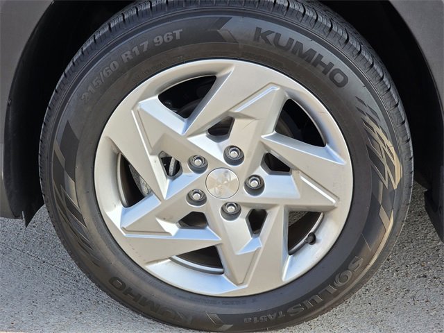 Used 2024 Hyundai Kona SE image 8