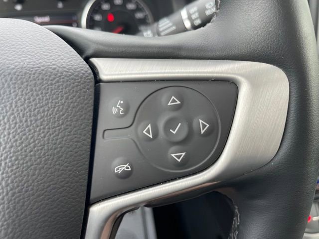 Used 2023 GMC Acadia SLT w/ Preferred Package FWD image 16