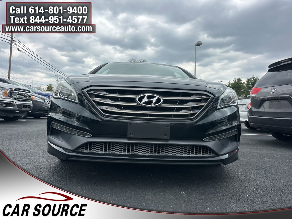 Used 2016 Hyundai Sonata Sport w/ Option Group 02 image 2