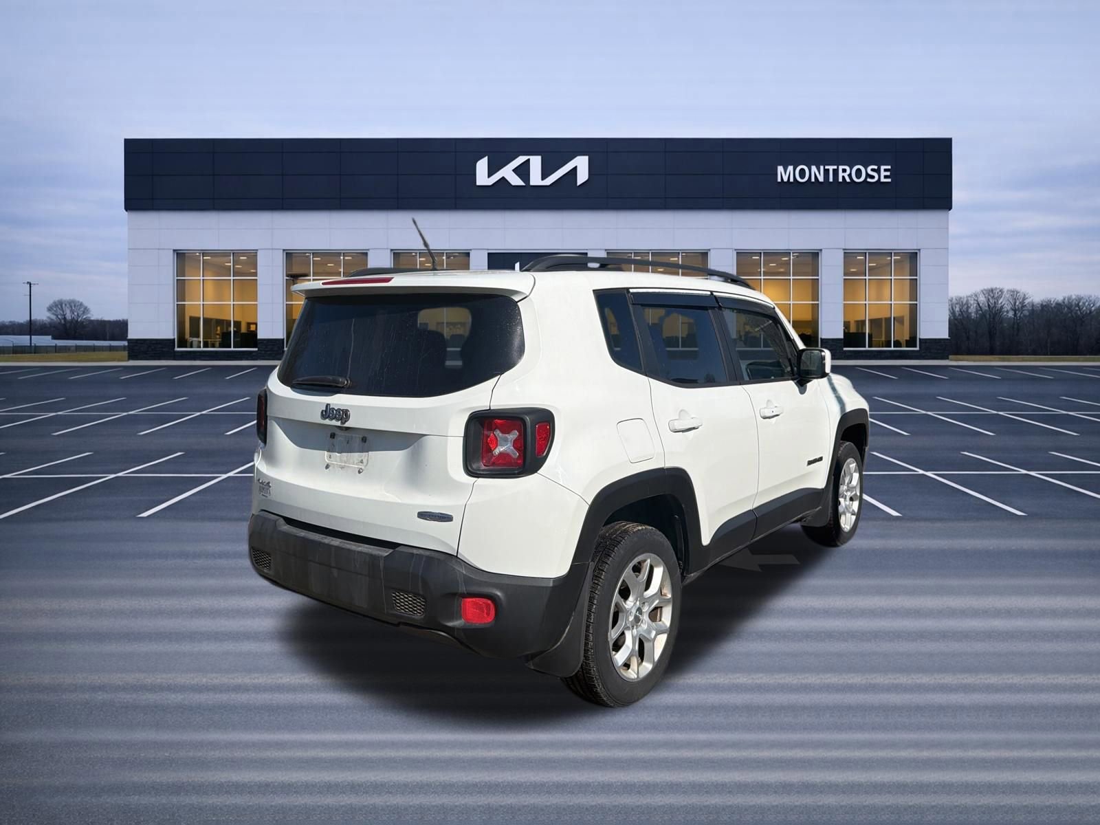 Used 2017 Jeep Renegade Latitude image 5