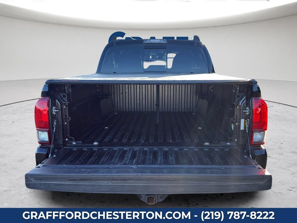 Used 2019 Toyota Tacoma TRD Sport AWD/4WD image 16