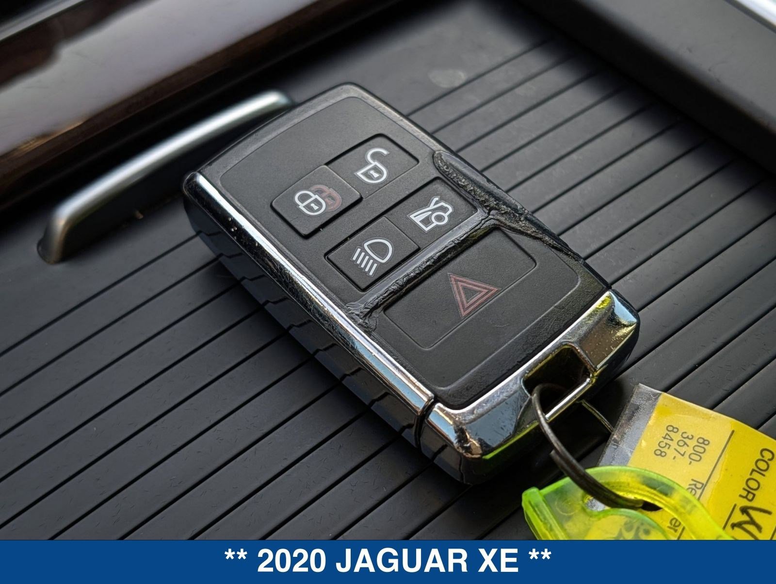 Used 2020 Jaguar XE S image 33