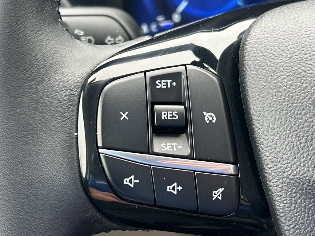 Used 2021 Ford Escape SEL w/ Technology Package image 35