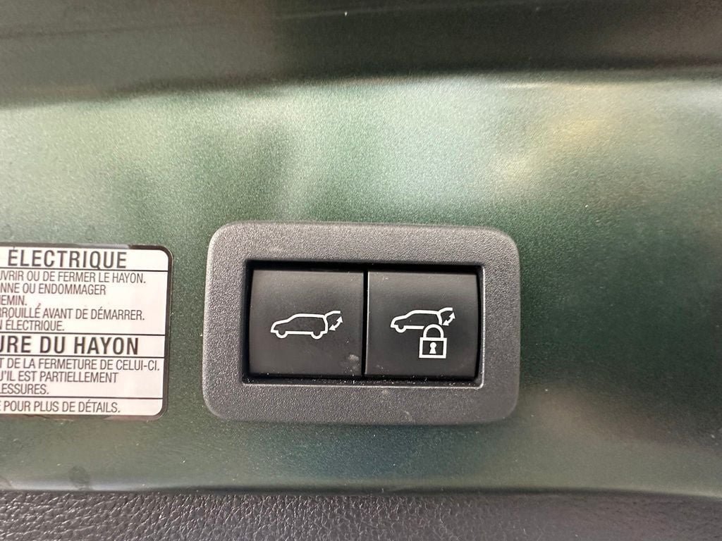 Used 2024 Toyota Corolla Cross XLE w/ Convenience Package AWD/4WD image 7