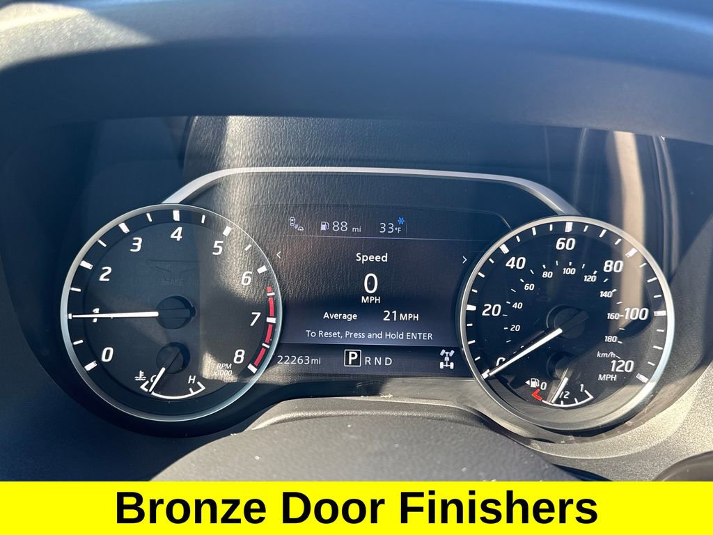 Used 2024 Nissan Titan SV w/ SV Bronze Edition Package image 16