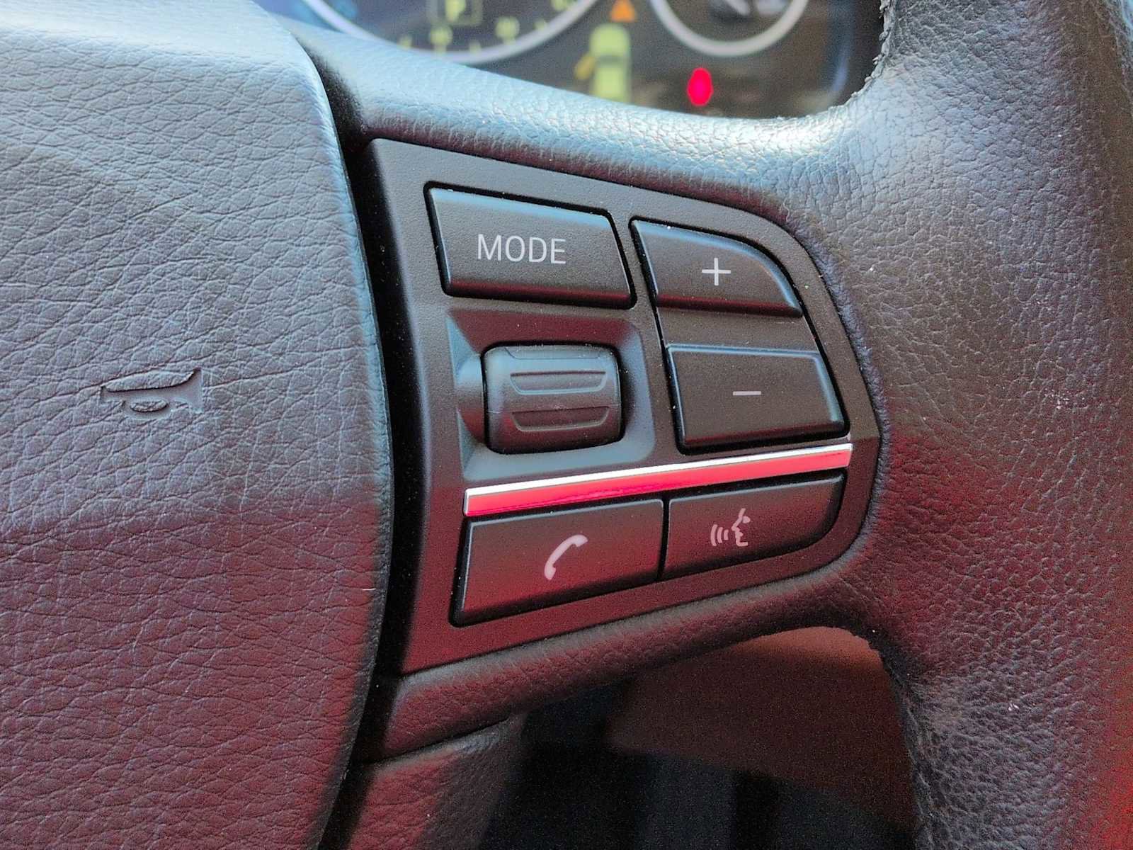 Used 2014 BMW 528i xDrive Sedan image 24