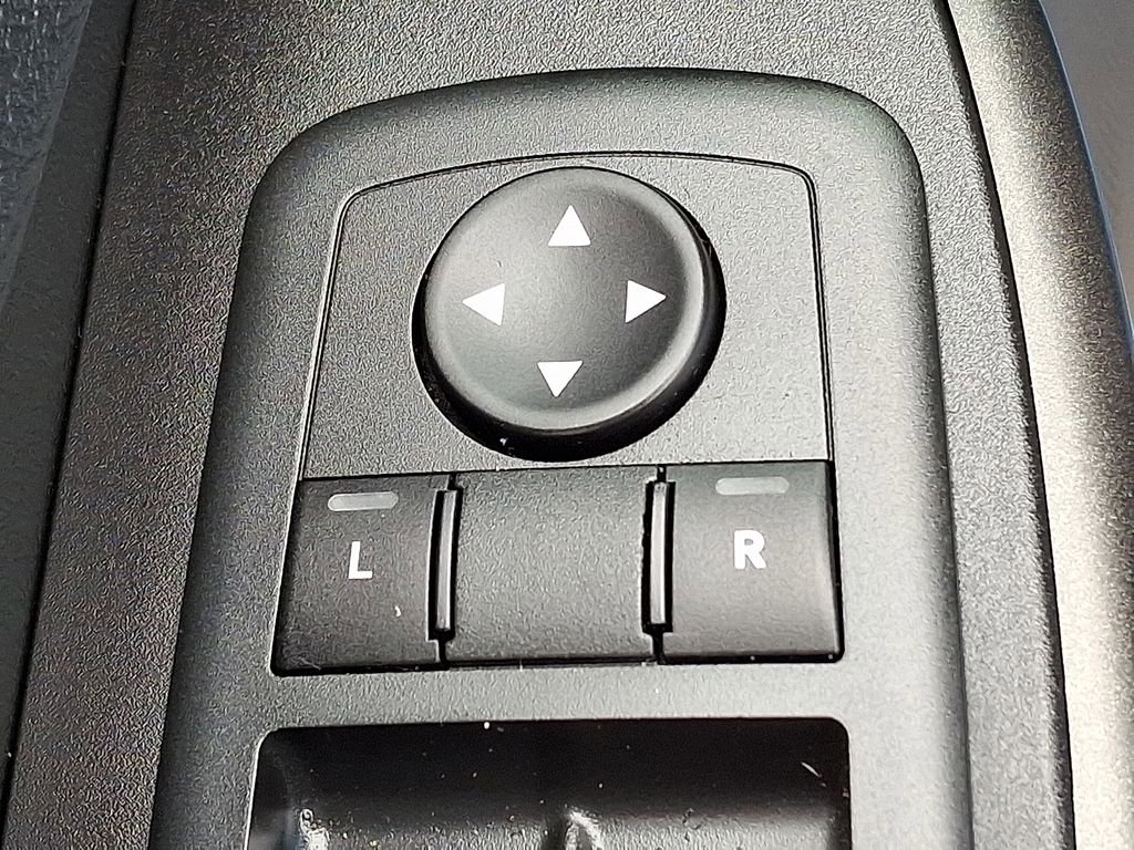 Used 2020 Jeep Cherokee Trailhawk w/ Cold Weather Group image 29