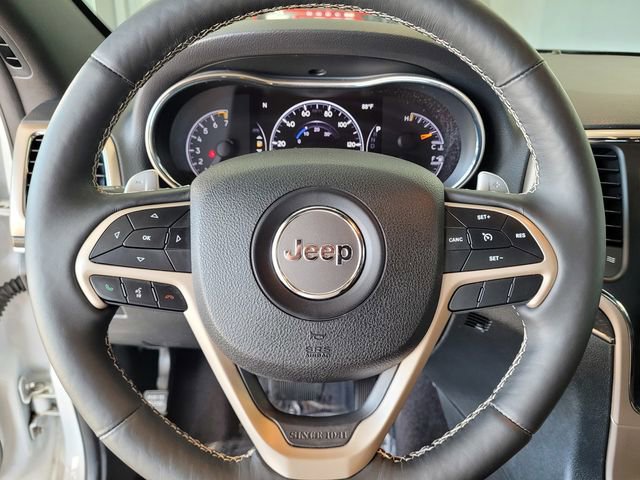 Used 2017 Jeep Grand Cherokee Limited image 23