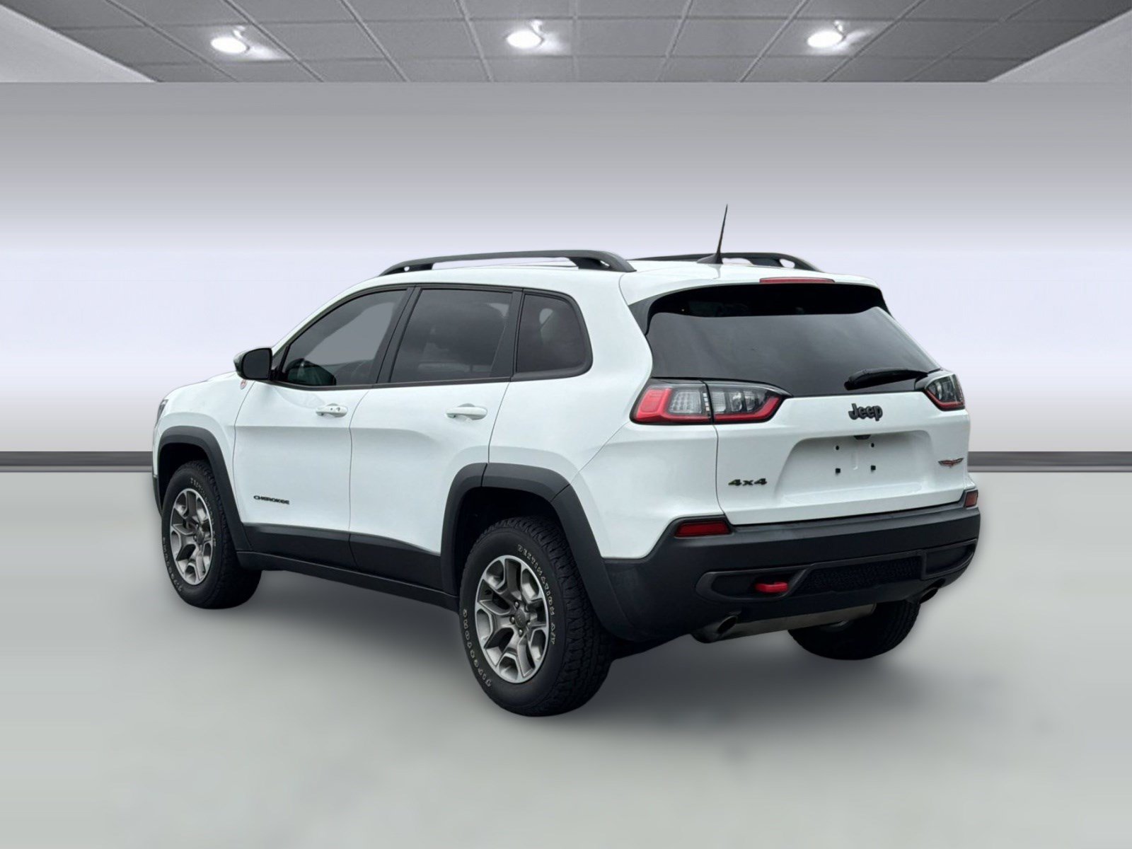 Used 2022 Jeep Cherokee Trailhawk w/ Sun, Sound & Nav Group AWD/4WD image 3