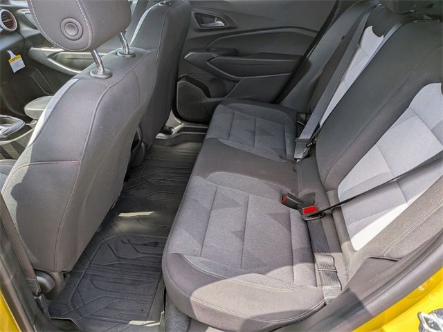 Used 2024 Chevrolet Trax RS w/ Sunroof Package image 24