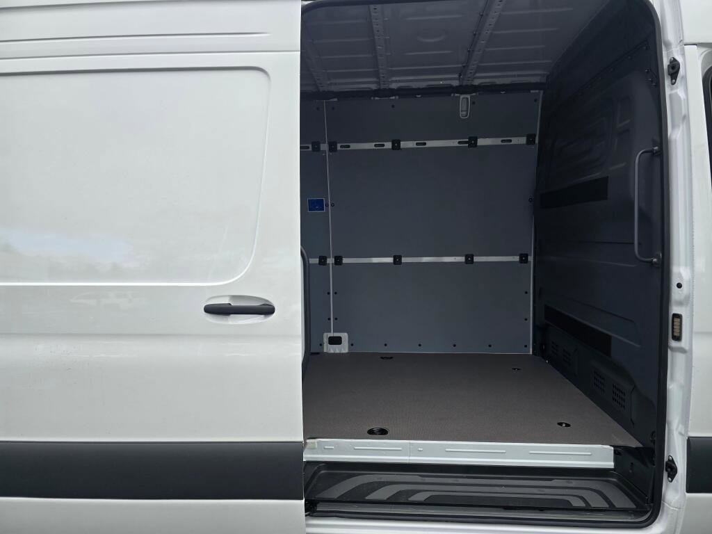 New 2026 Mercedes-Benz Sprinter 2500 image 16