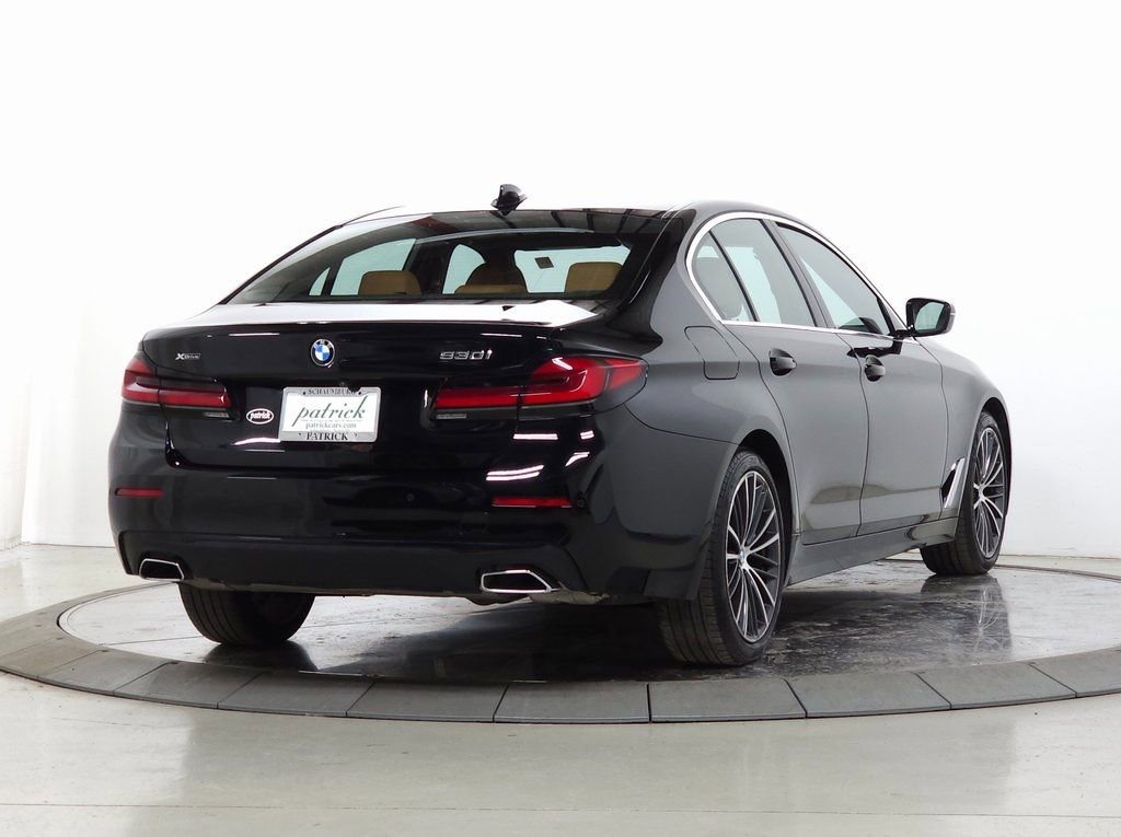 Used 2023 BMW 530i xDrive w/ Convenience Package image 10