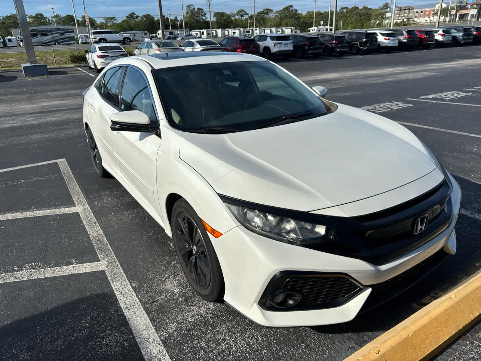 Used 2017 Honda Civic EX image 3