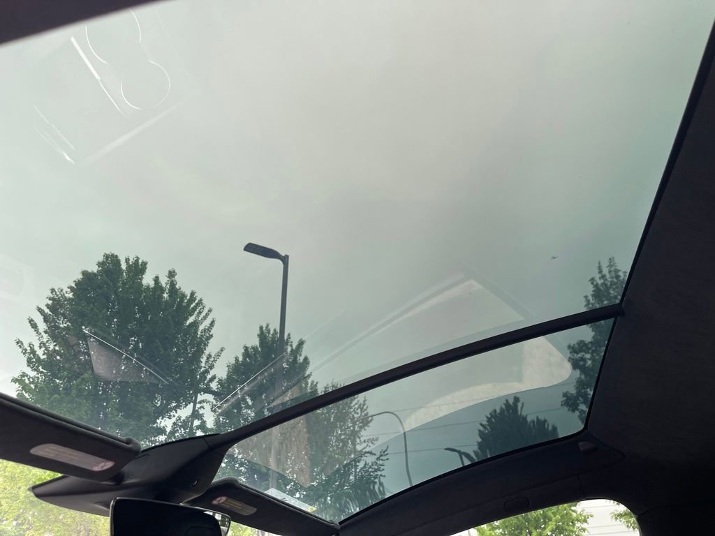 Used 2022 Tesla Model X Plaid AWD/4WD image 9
