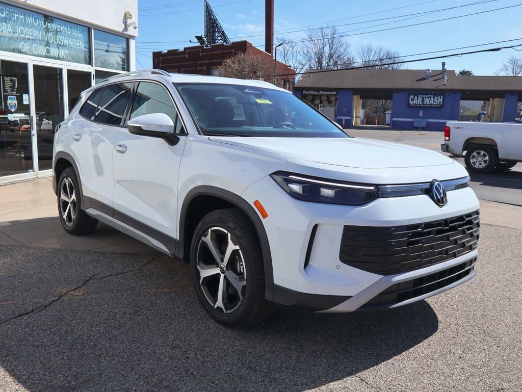 New 2026 Volkswagen Tiguan SE image 7