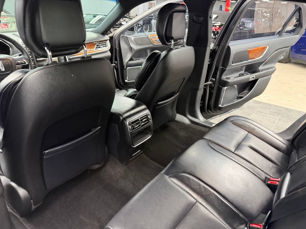 Used 2017 Lincoln Continental Select AWD/4WD image 37