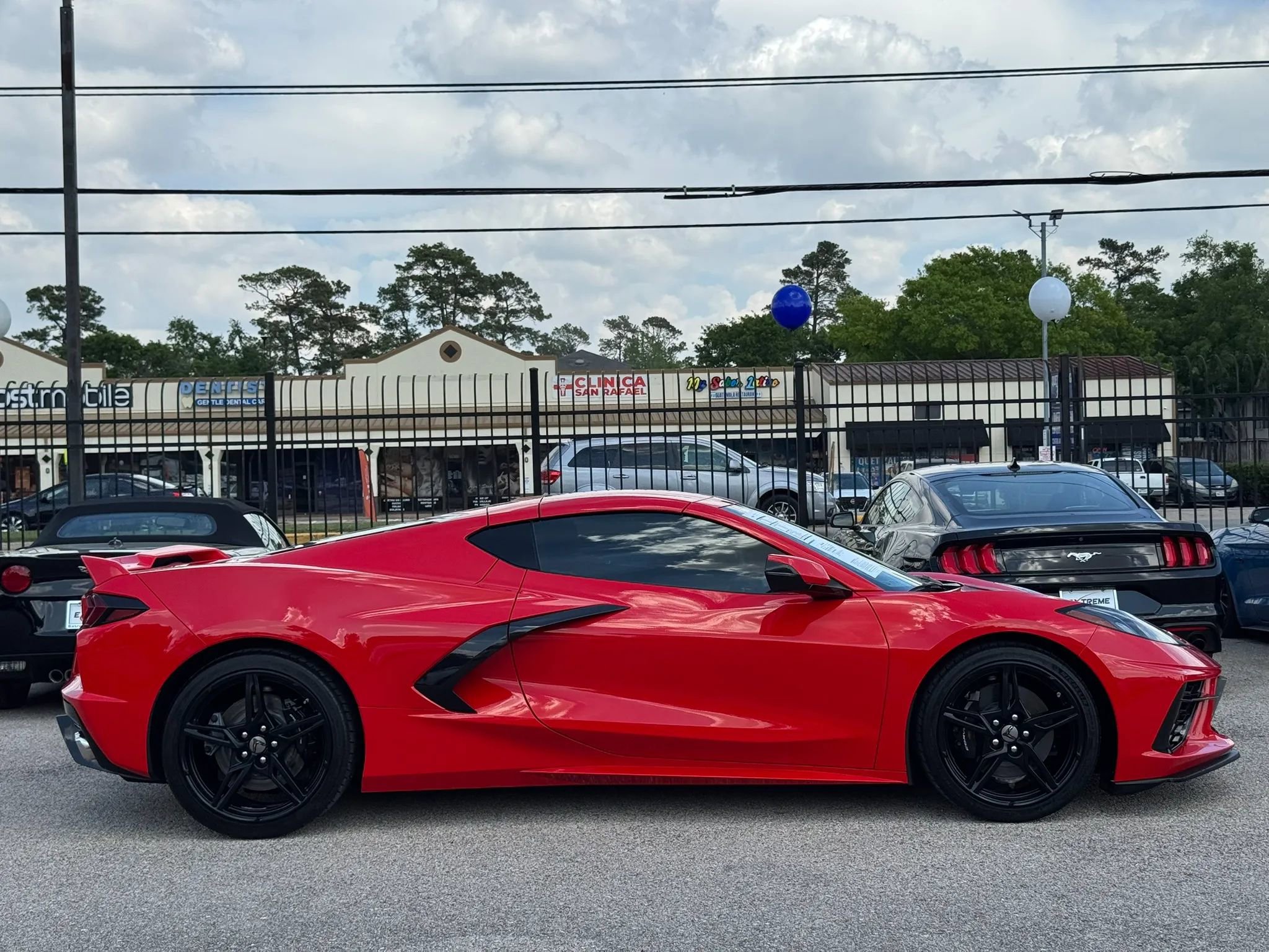 Used 2022 Chevrolet Corvette Stingray Coupe w/ Z51 Performance Package image 11