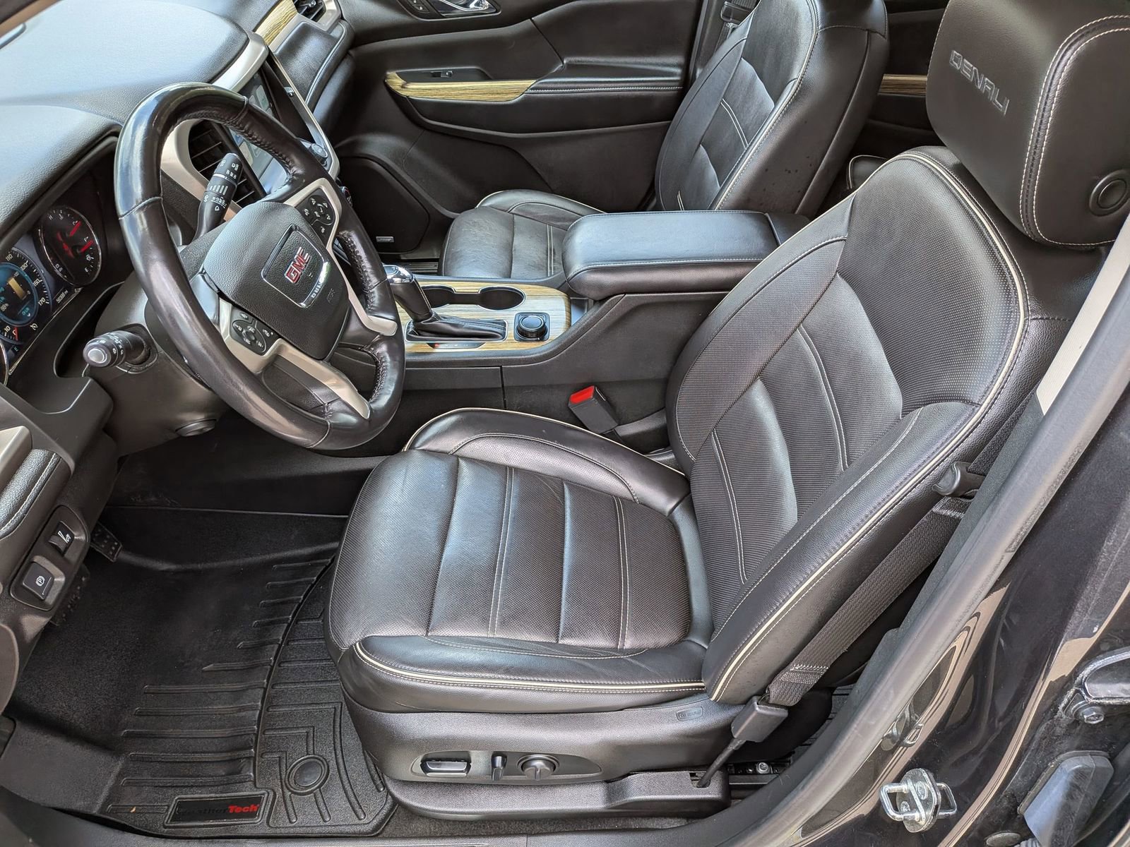 Used 2018 GMC Acadia Denali AWD/4WD image 29