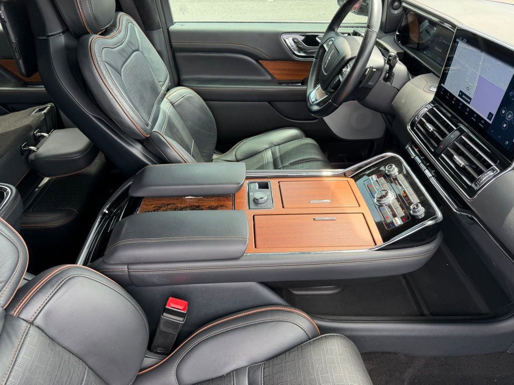 Used 2023 Lincoln Navigator L Black Label AWD/4WD image 16