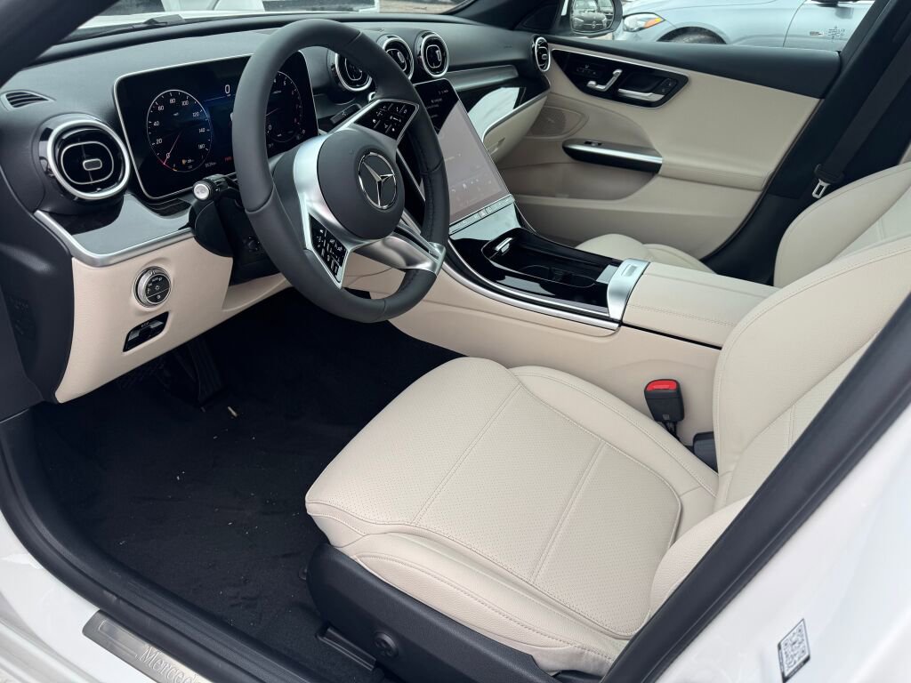 New 2026 Mercedes-Benz C 300 4MATIC Sedan image 9