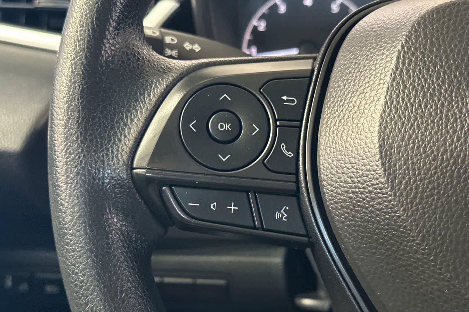 Used 2024 Toyota Corolla LE FWD image 28
