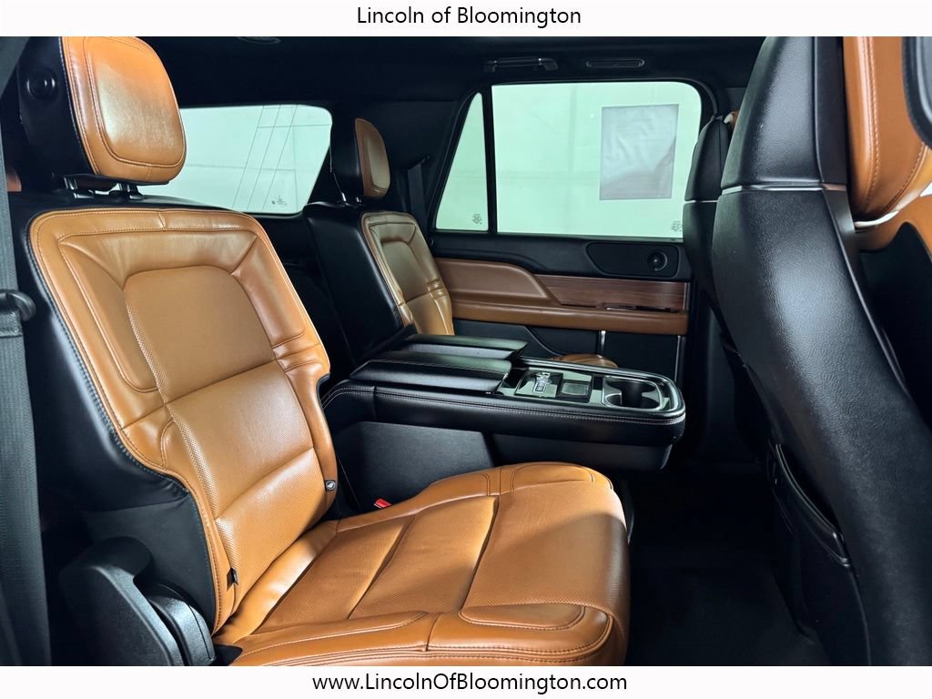 Used 2019 Lincoln Navigator L Reserve AWD/4WD image 9