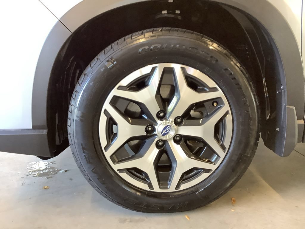 Certified 2021 Subaru Forester Premium AWD/4WD image 21
