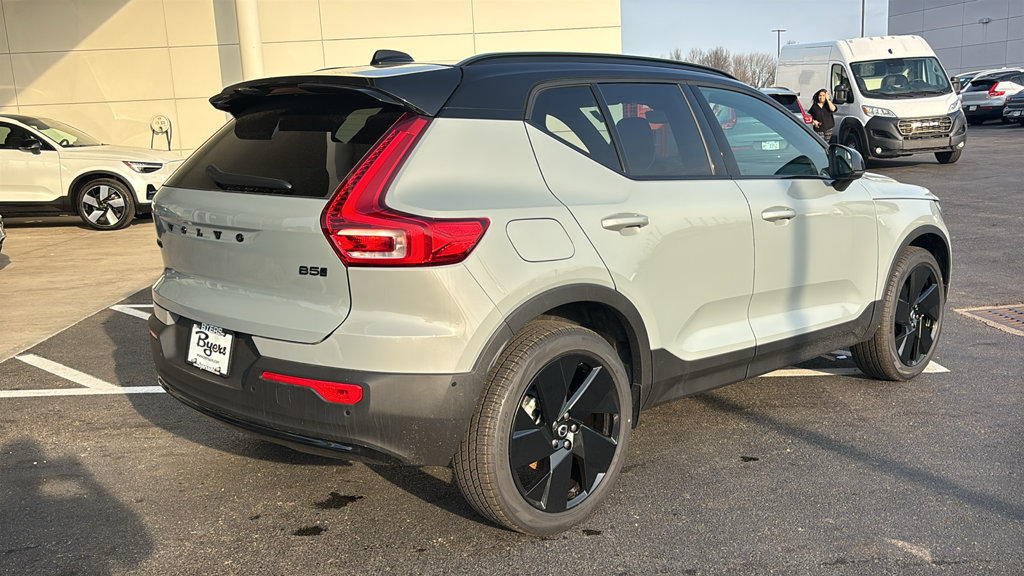 New 2026 Volvo XC40 B5 Ultra w/ Protection Package Premier AWD/4WD image 29