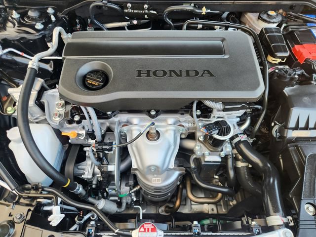 Used 2025 Honda Civic Sport image 32