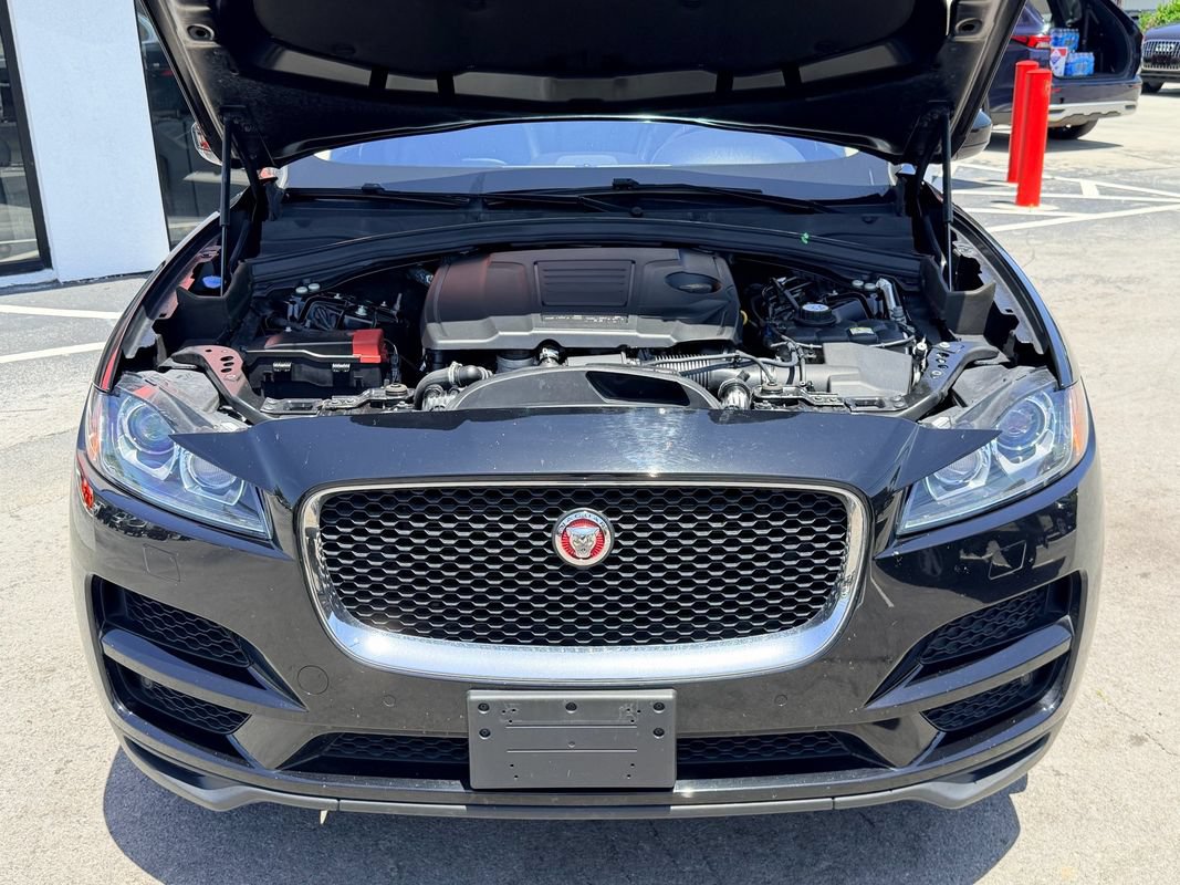Used 2020 Jaguar F-PACE Prestige AWD/4WD image 11