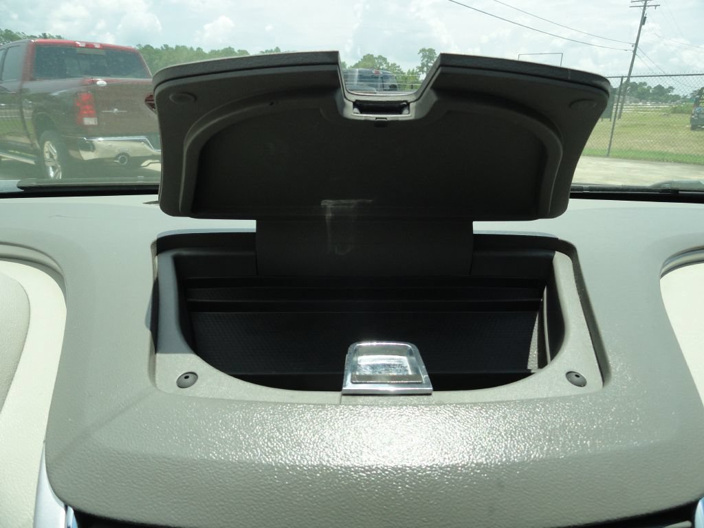 Used 2010 Chevrolet Malibu LS FWD image 19