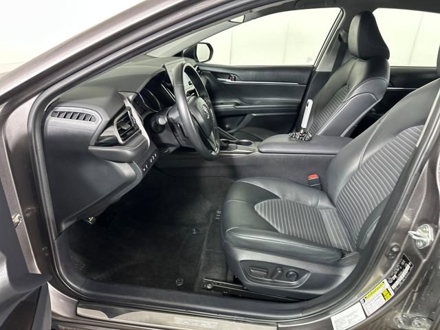Used 2024 Toyota Camry SE image 11