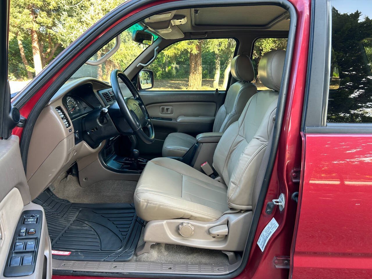 Used 2000 Toyota 4Runner SR5 w/ Upgrade Value Pkg 2 AWD/4WD image 23