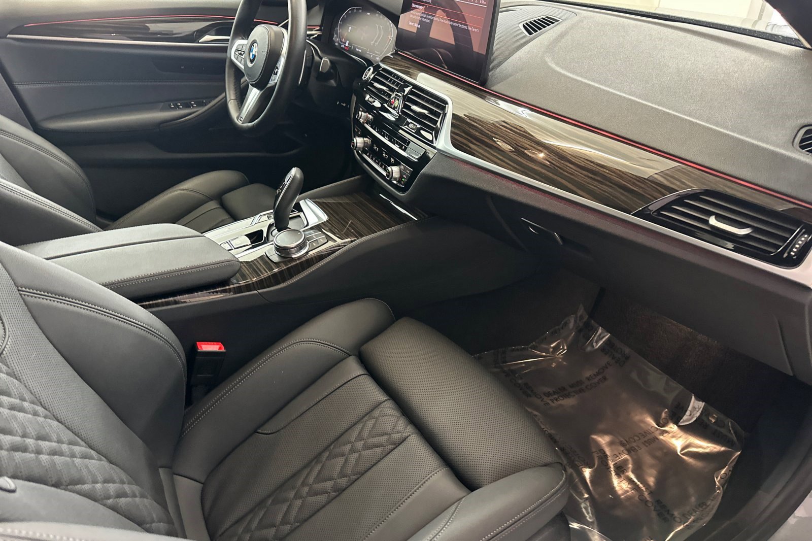 Certified 2023 BMW 540i w/ M Sport Package image 33